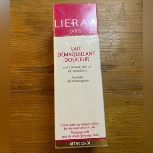 Literacy Paris Gentle Makeup Remover Lotion